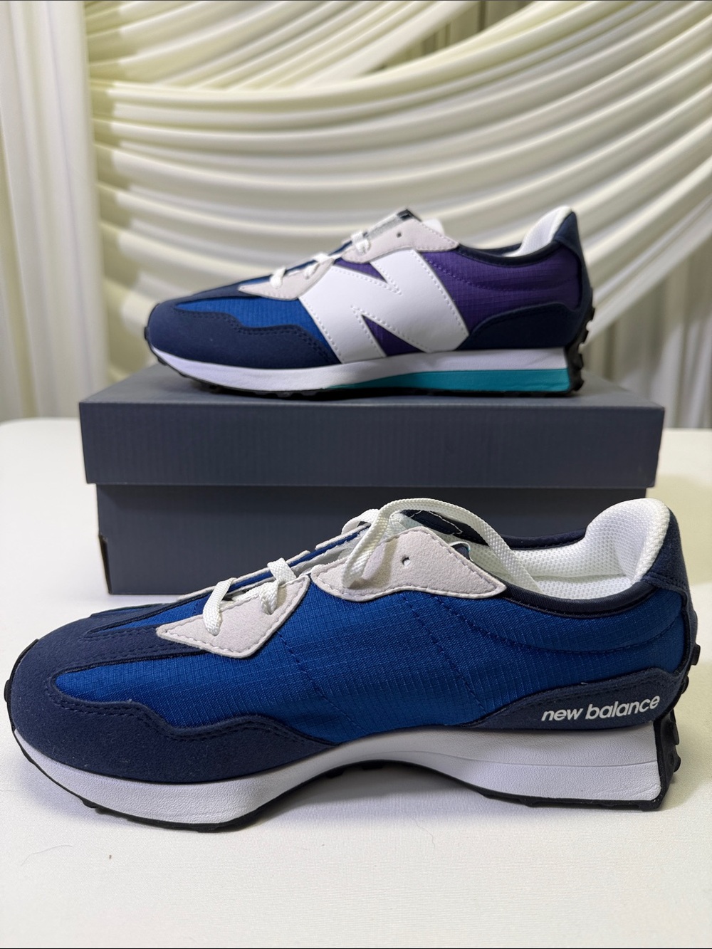 New Balance 327 (Youth Size 6; Women’s Size 38.5) - Picture 2 of 5